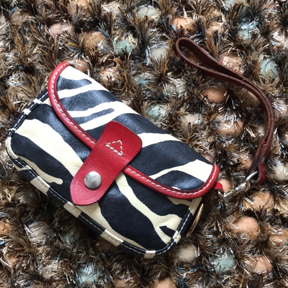 Dooney & Bourke Handbags - Dooney & Bourke Bracelet Bag ❤️